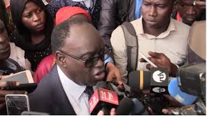 Me El Hadj Diouf tacle le préfet de Dakar : “les Guinéens sont chez eux ici”