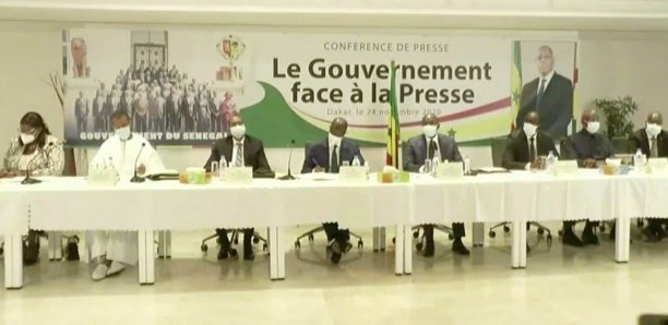 Direct-Suivez la première conférence de presse du gouvernement