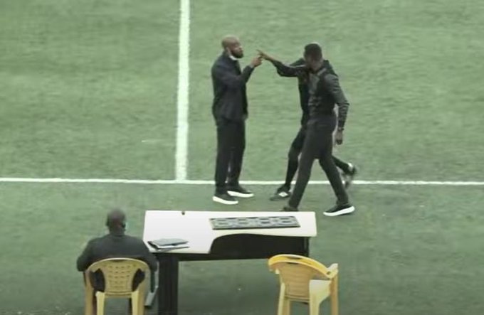 Ligue 1 – Teungueth FC vs Niarry Tally : Vive altercation entre Youssouph Dabo et Pape Thiaw ancien international (Vidéo)