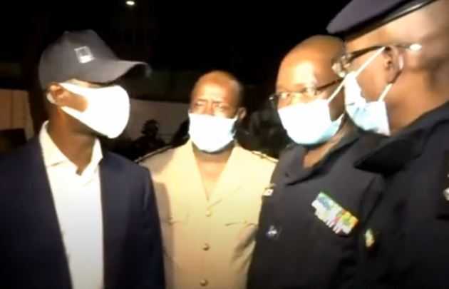 Couvre-Feu à Dakar : Le ministre Antoine Felix Diome à la rencontre des policiers sur le terrain