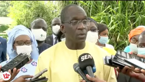 Baisse des cas de Covid-19, ce n’est pas la fin de l’épidémie dixit Abdoulaye Diouf Sarr ministre de la santé.