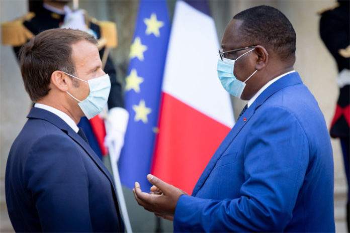 Macky détrône Ouattara et devient le valet de la France le plus fidèle !
