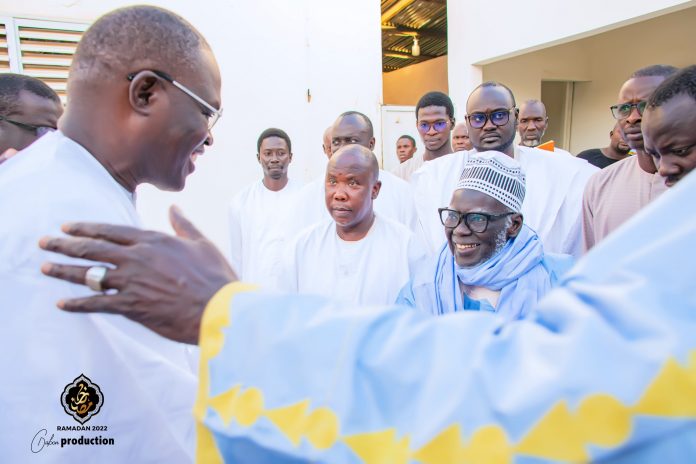 Khalifa Sall reçu en audience par le khalife Serigne Mountakha