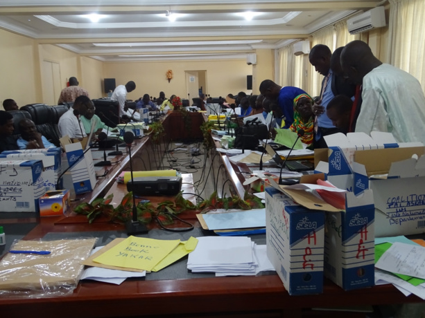 « Yewwi » de Dakar : Un grand expert électoral prend le contrepied de DGE