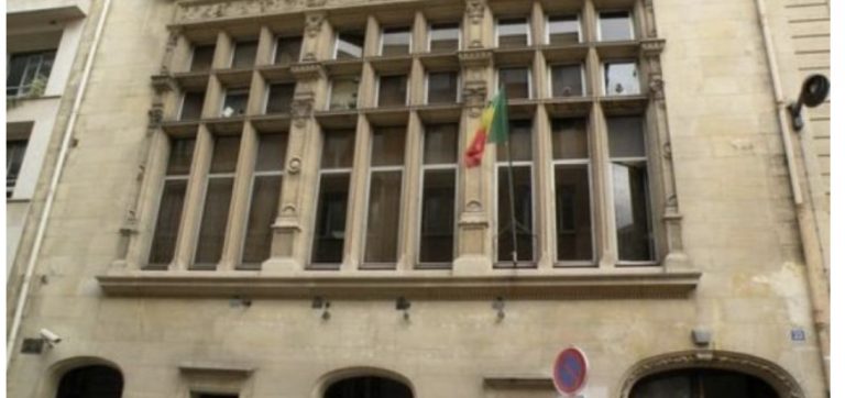 Téléphone et Internet coupés : le Consulat du Sénégal à Paris isolés du monde