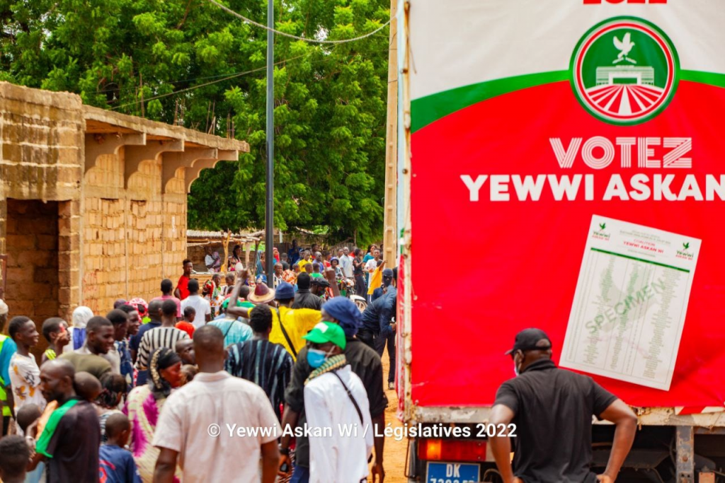 10 Photos- Élections législatives: Goudiry dit Oui à Yewwi