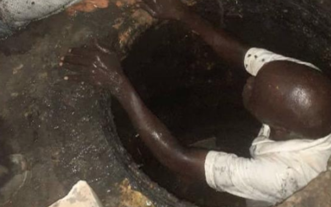 Actes de sabotage sur le réseau d’assainissement à Thiès et Dakar…Voici les images de la HONTE (Indiscipline totale)