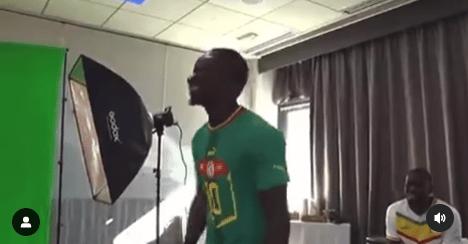 Quand Sadio Mané se moque de ses coéquipiers « Gana Gueye dafa touti, Cheikhou Kouyaté niari diabar la am… » (vidéo)