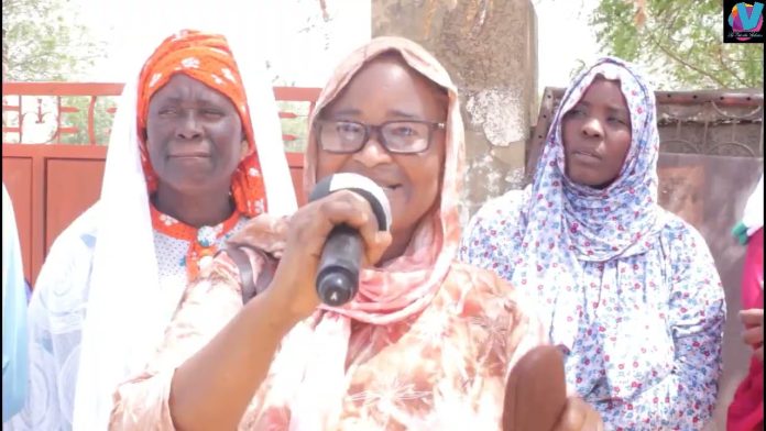 Cheikh Ibrahima Ndiaye dit "Mame Baye" rénove les portes du cimetière des Camps des gardes et envisage son..