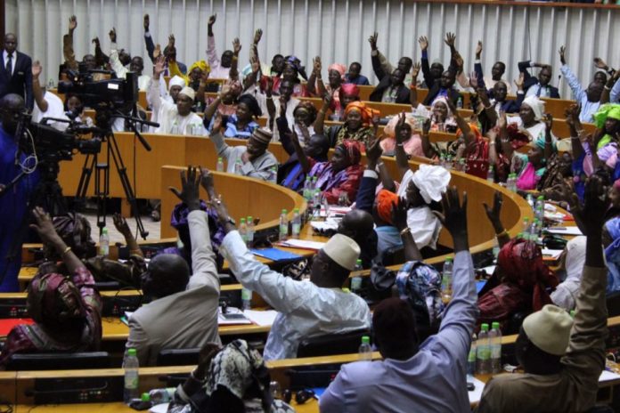 Le président de la coalition présidentielle entend écouter tous les démembrements de Benno Bokk Yakaar sur le choix du candidat pour l’élection 2024. Hier, Macky Sall a reçu les leaders avec qui il a échangé pendant sept tours d’horloge.