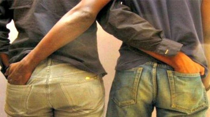 acte-contre-nature Mbour: Un homosexuel
