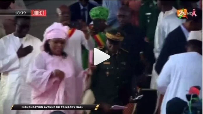 Pas de danse : Marième Faye Sall se lâche devant le président Macky Sall (vidéo)