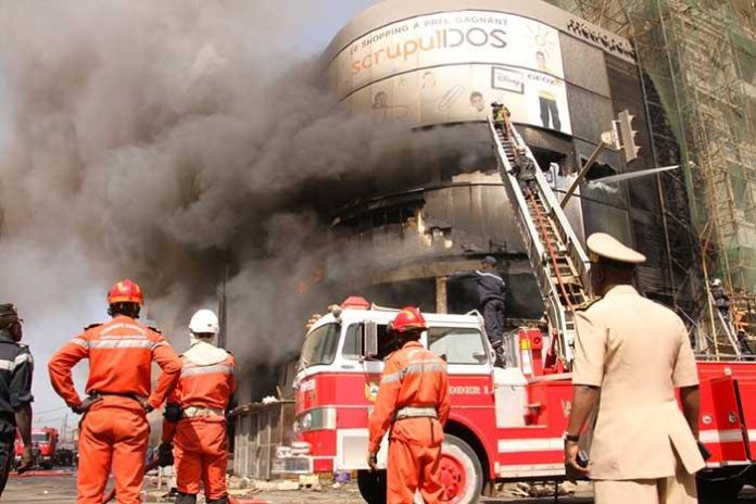 garage pompiers ont pris feu