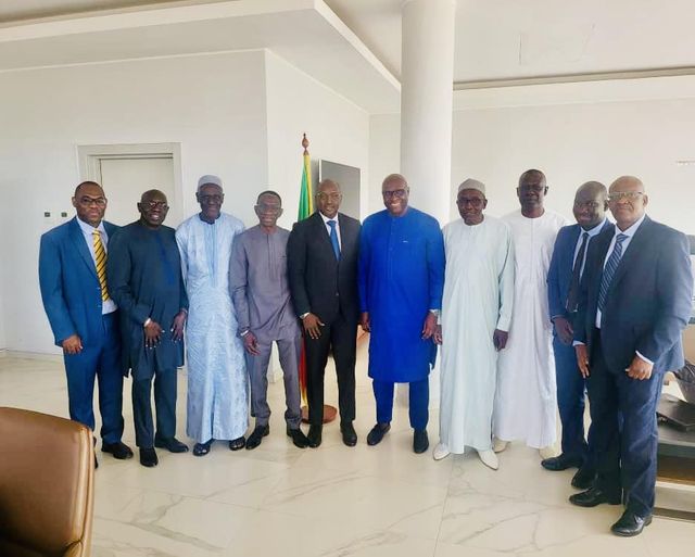 Eau et Assainissement : Le ministre Cheikh Tidiane Dièye reçoit les doyens du secteur …