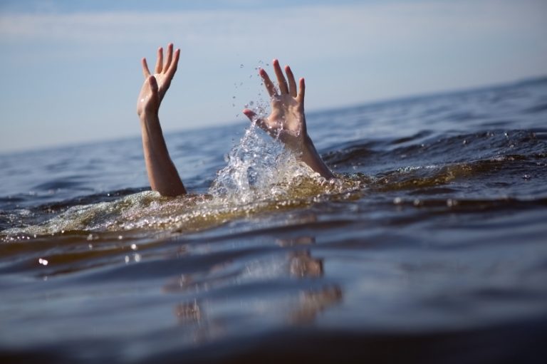 Début d’été : les vagues de noyades commencent avec 7 corps découverts par des maîtres-nageurs