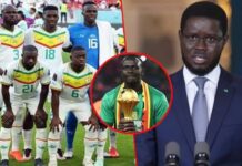 CAN 2025: le Président remet le drapeau aux lions