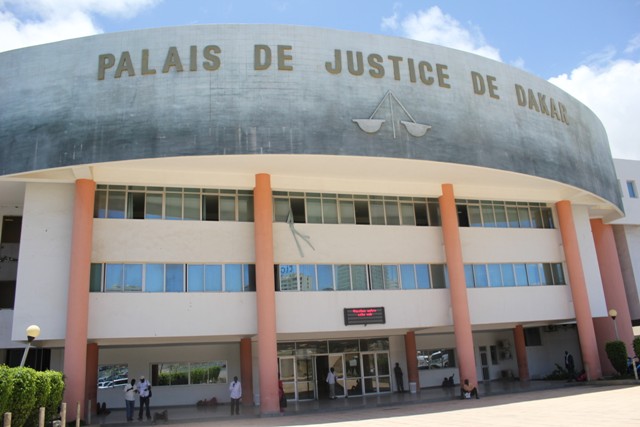 palais de justice_1 Harcèlement pendant huit ans / 20 numéros bloqués : M.Bocoum condamné après avoir poursuivi une femme jusque dans sa nouvelle vie conjugale